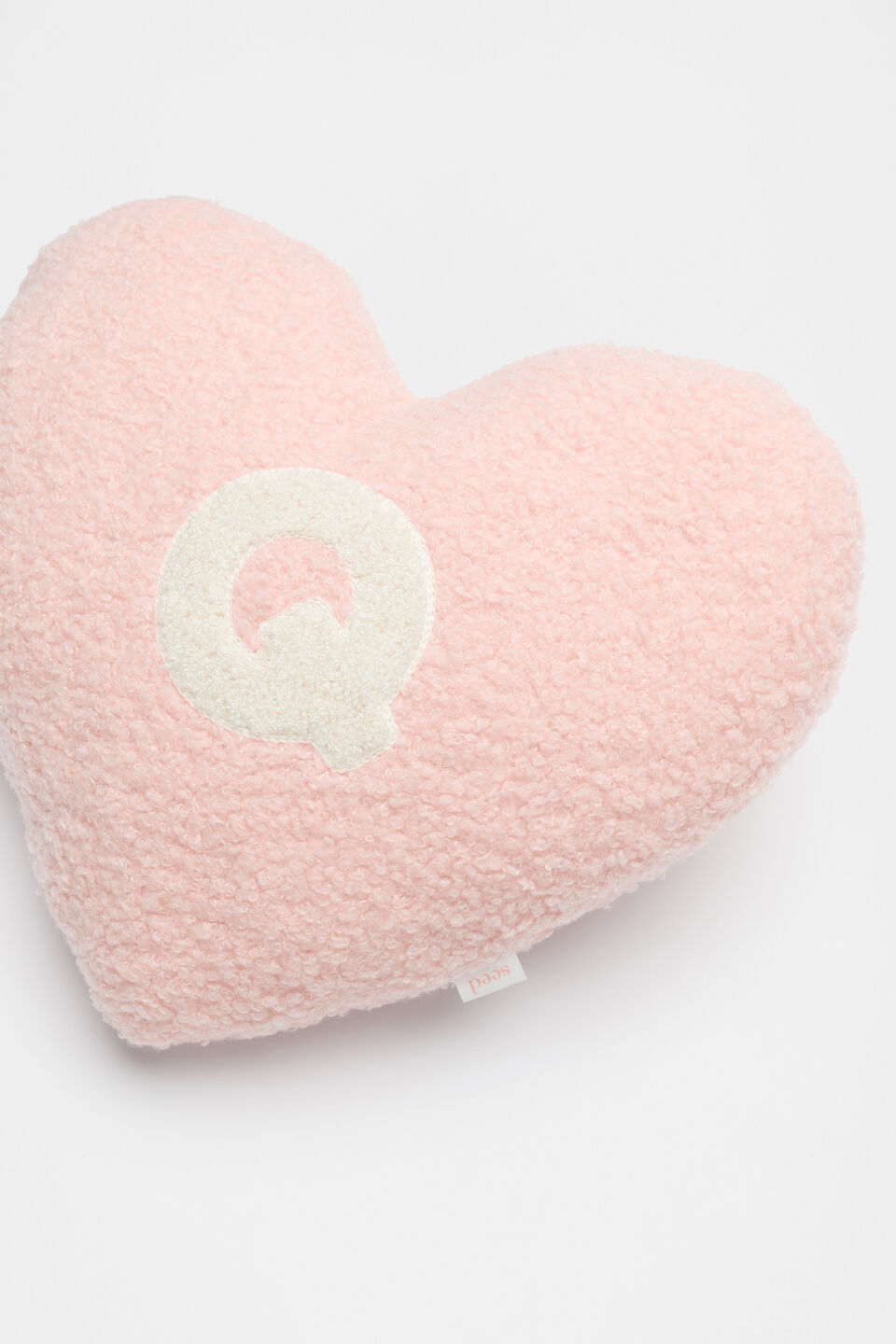 Heart Initial Cushion  Q