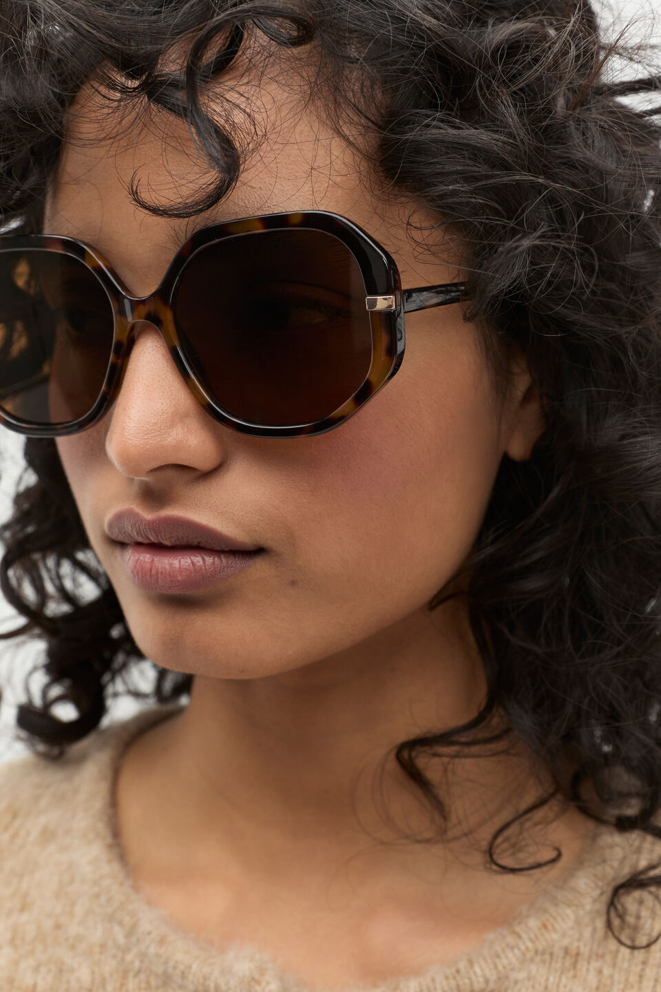 Clara Oversized Glam Sunglasses  Dark Tort