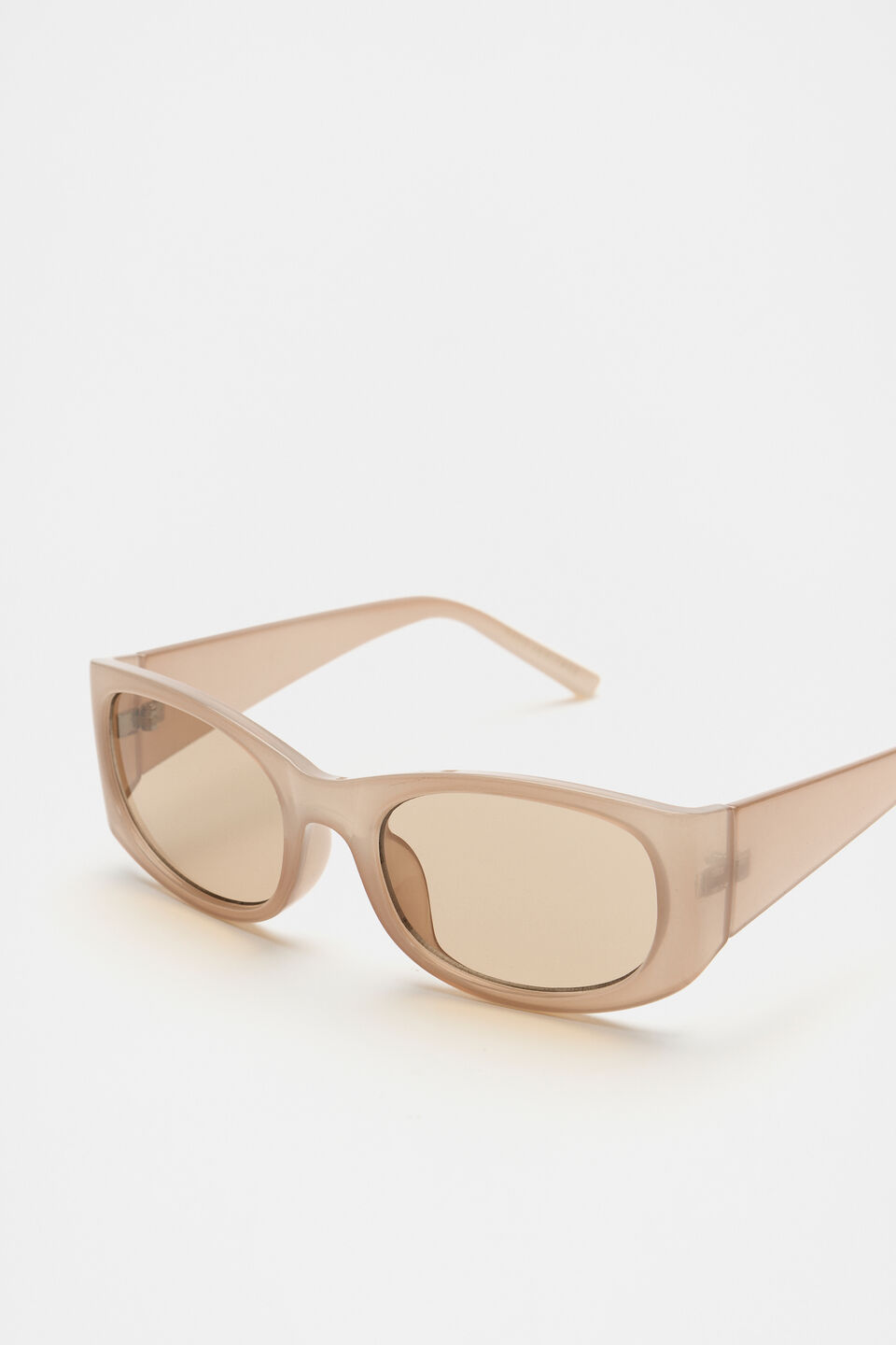 Lauryn Oval Sunglasses  Rye