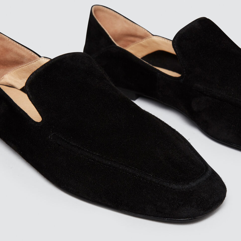 Lucy Loafer  