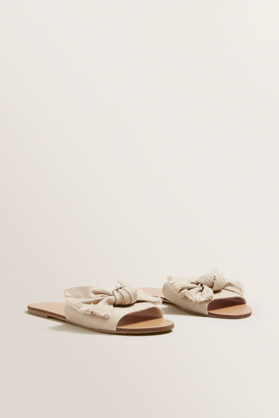 Belle Bow Slide  