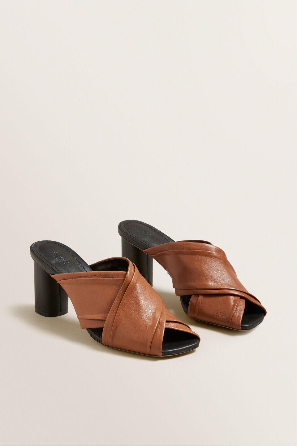 Ava Cross Over Heel  