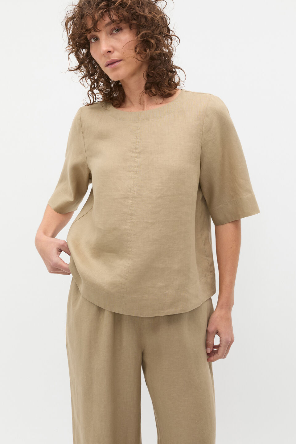 Core Linen Tee  Rye