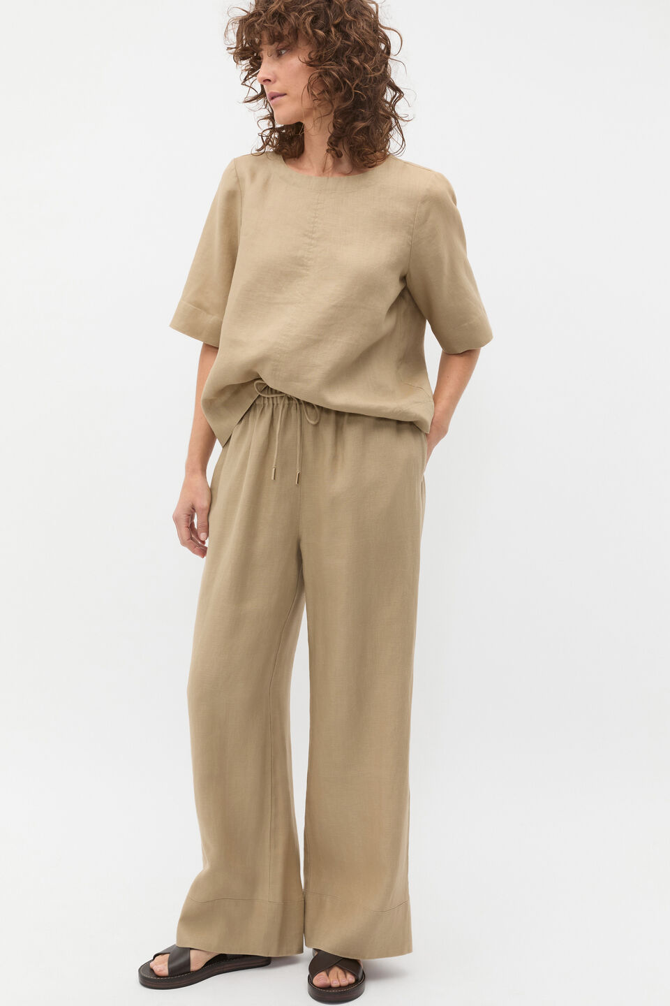 Core Linen Tee  Rye