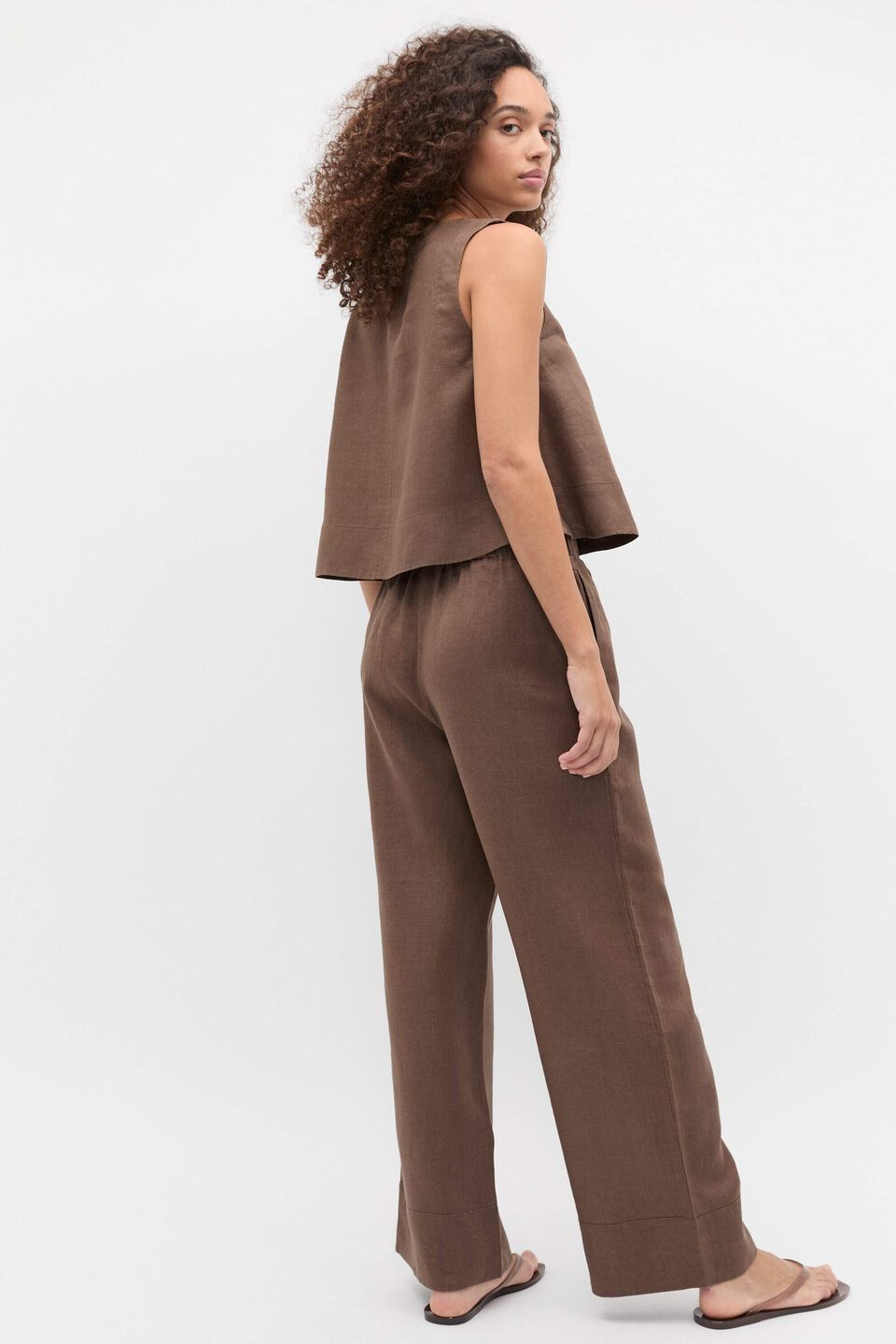 Core Linen Shell Top  Pinecone