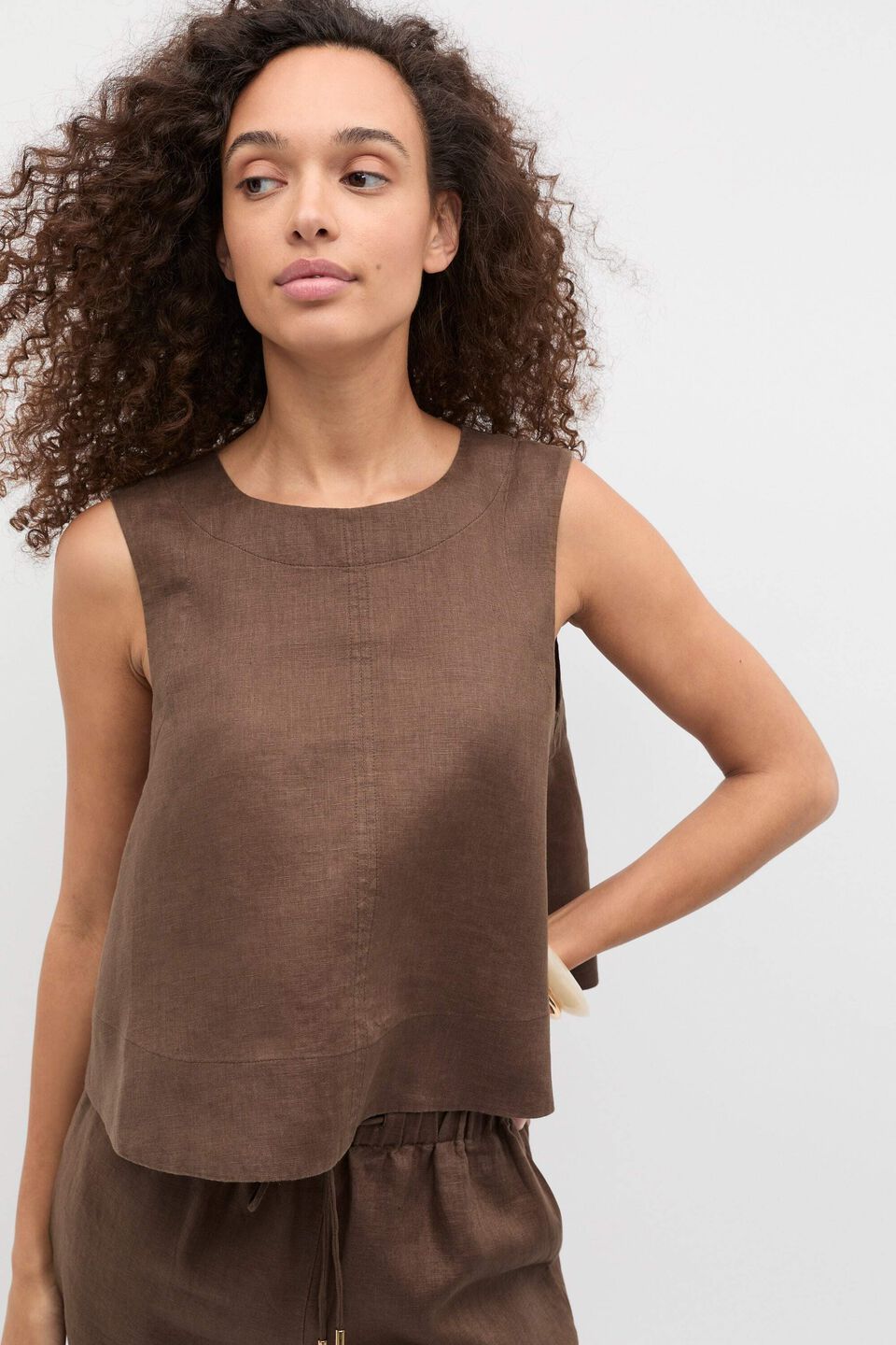 Core Linen Shell Top  Pinecone