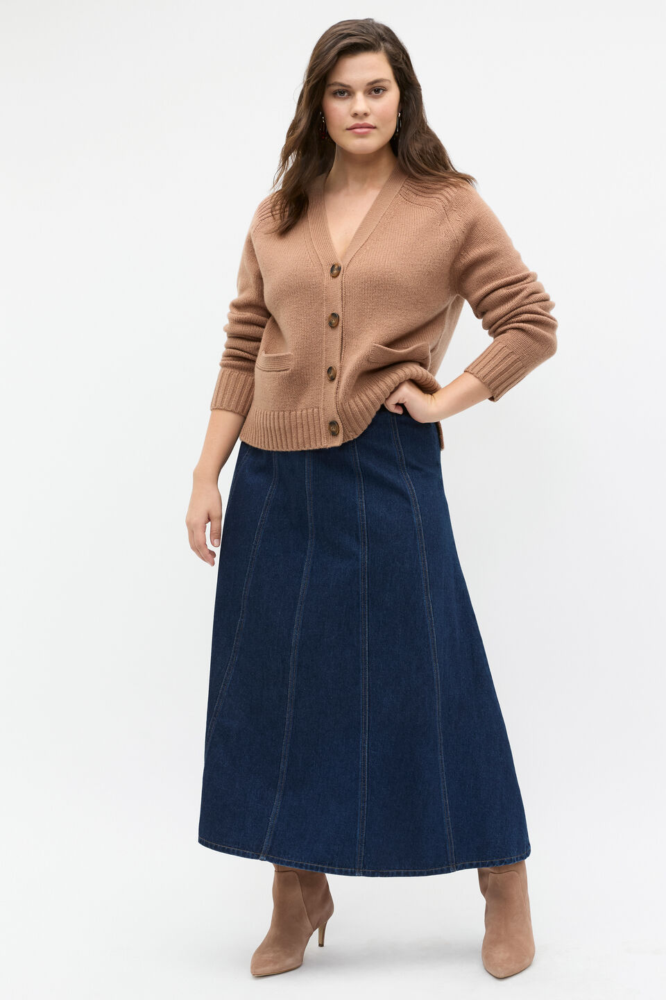 Merino Wool V Neck Pocket Cardigan  Amaretto