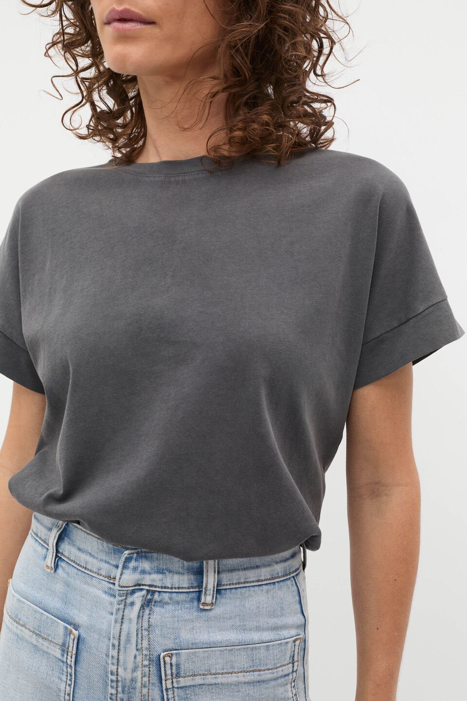 Core Longline Tee  Charcoal Wash