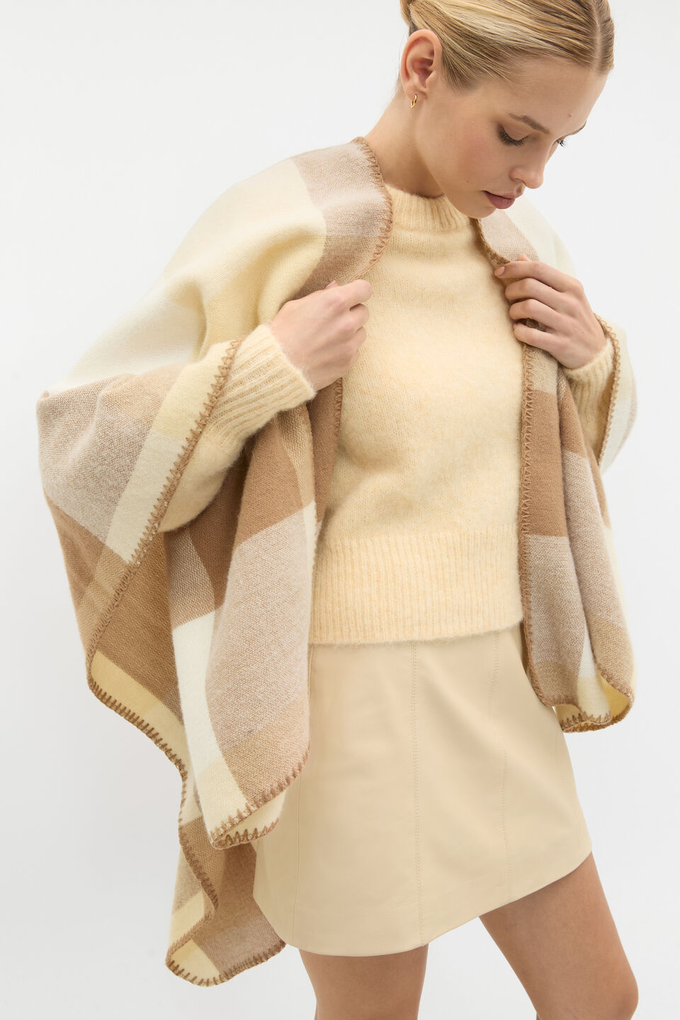 Check Poncho  Amaretto Check