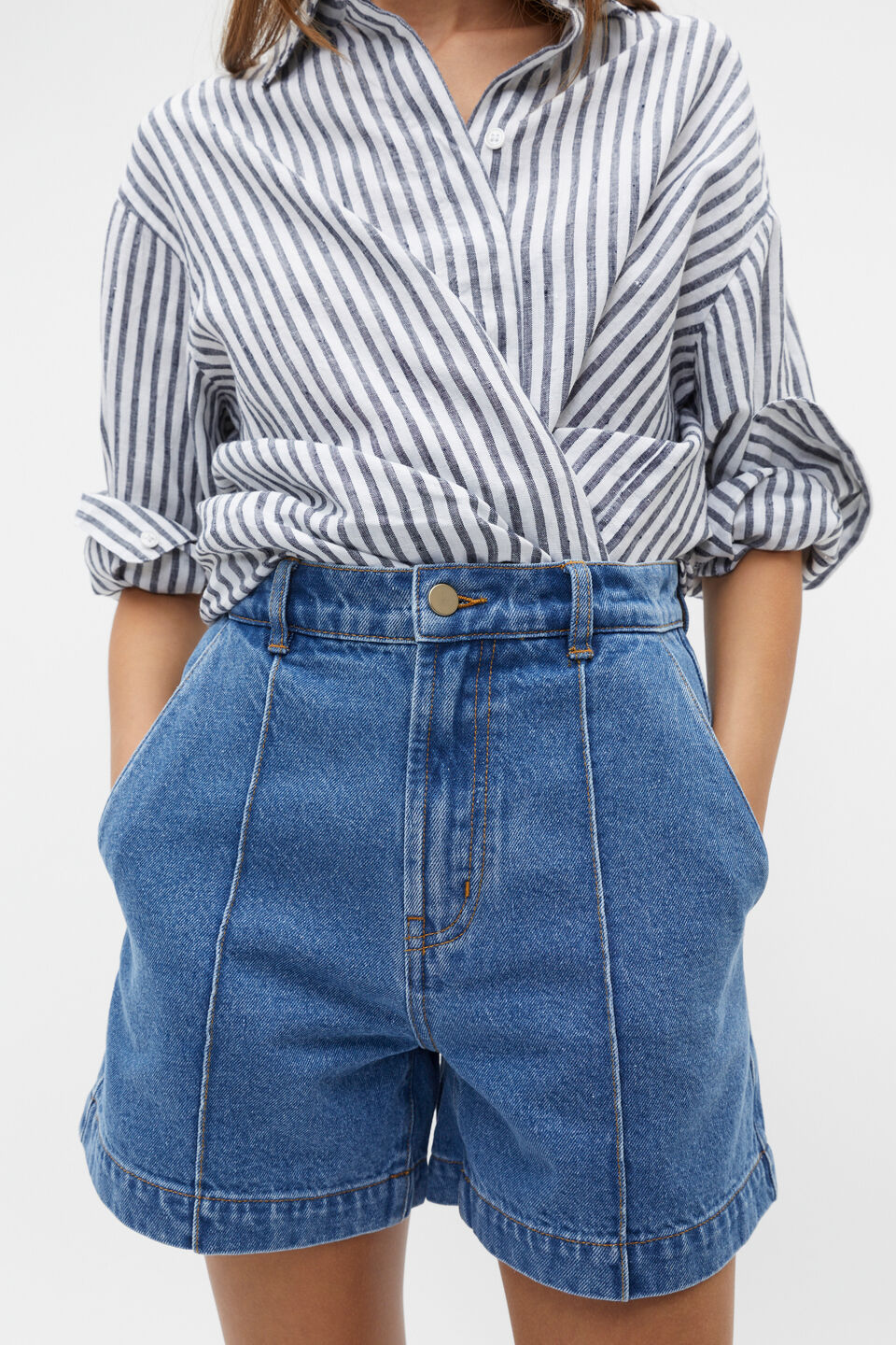 Denim Pintuck Short  Sea Blue Wash