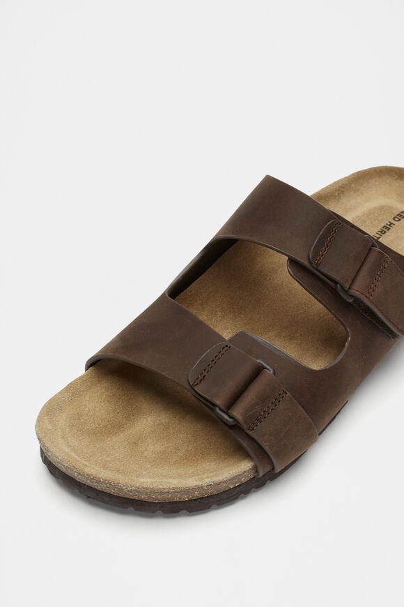 Summer Slide  Dark Tan  hi-res