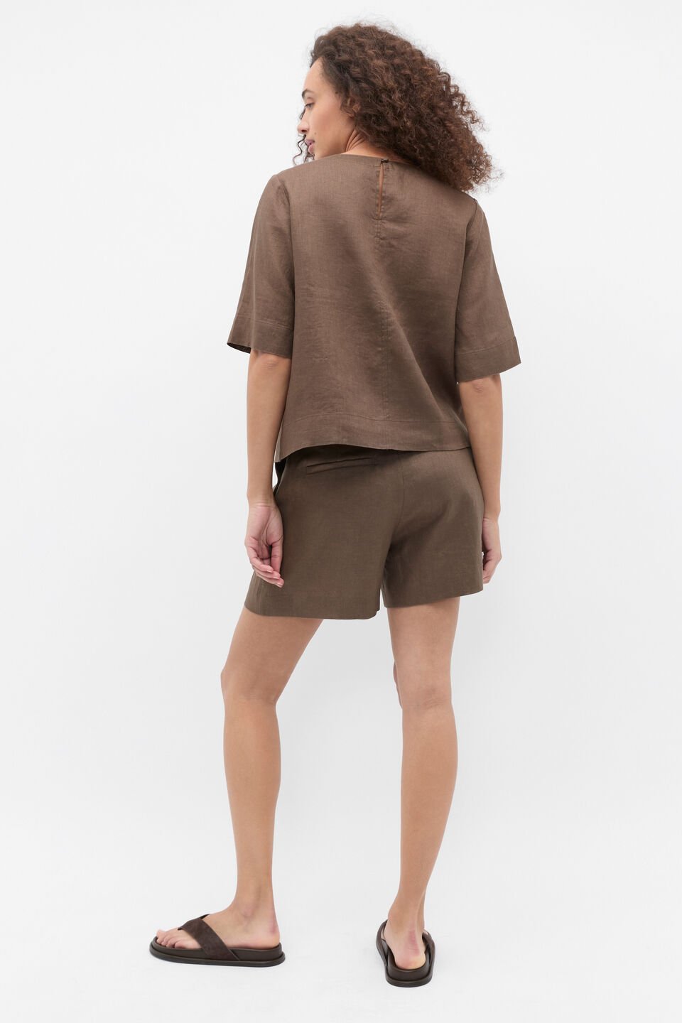 Core Linen Tee  Pinecone