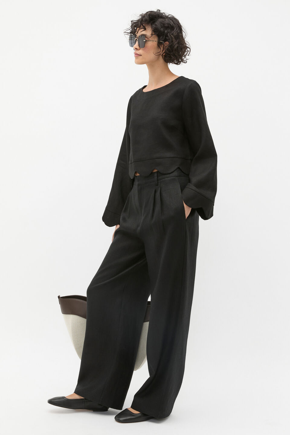 Tailored Linen Pleat Pant  Black