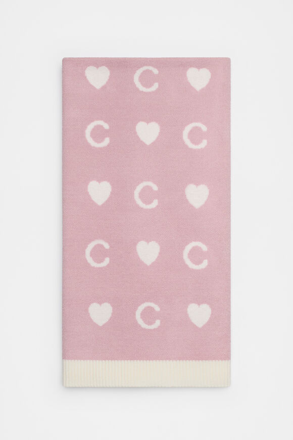 Heart Initial Blanket  C  hi-res