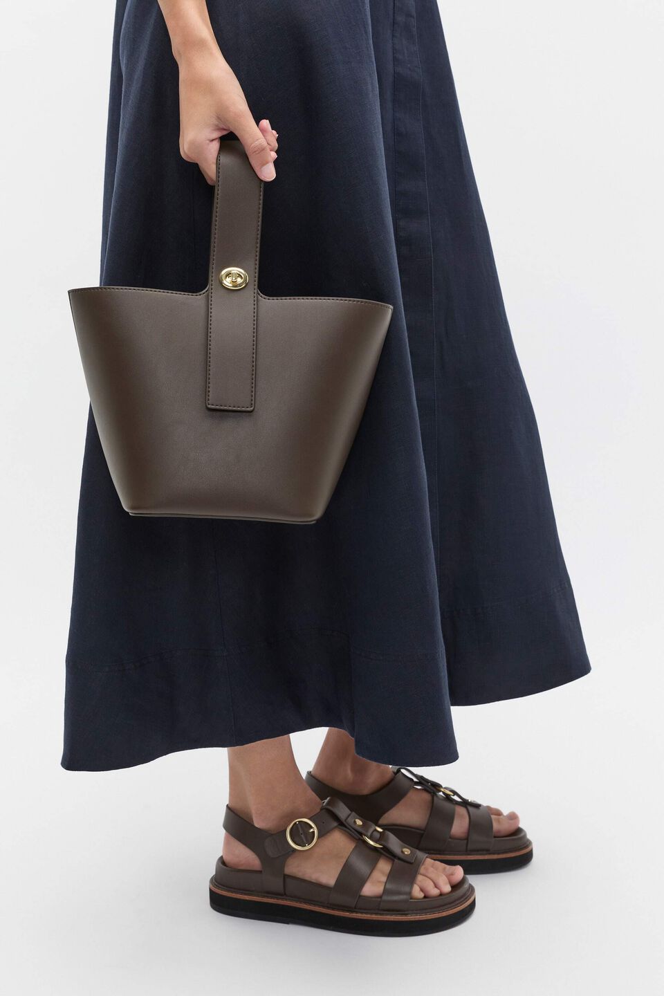 Hand Held Detail Bag  Chocolate