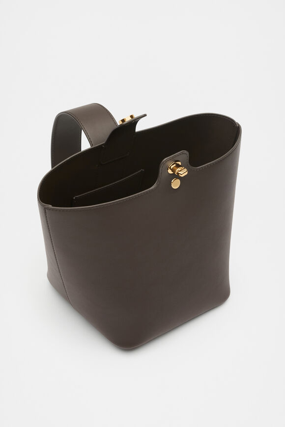 Hand Held Detail Bag  Chocolate  hi-res