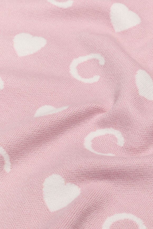 Heart Initial Blanket  C  hi-res