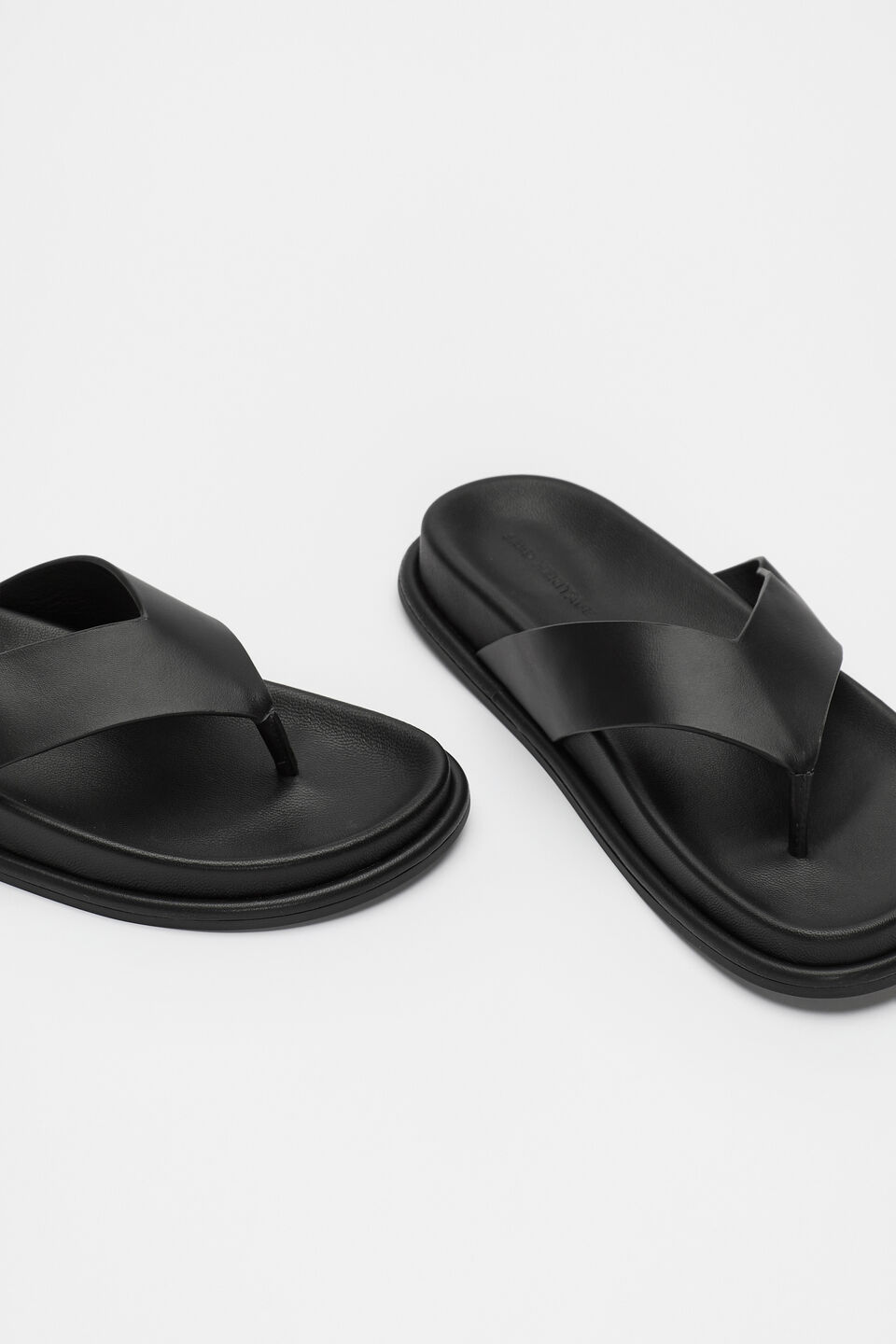 Piper Thong Sandal  Black