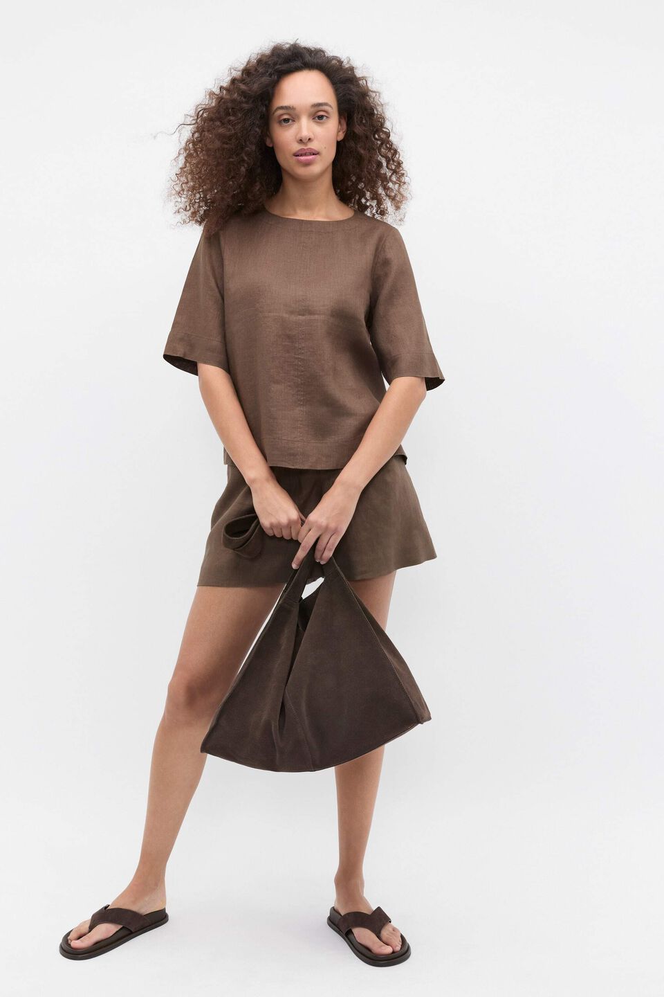 Core Linen Tee  Pinecone