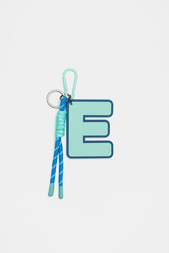 Initial Keyring  E  hi-res