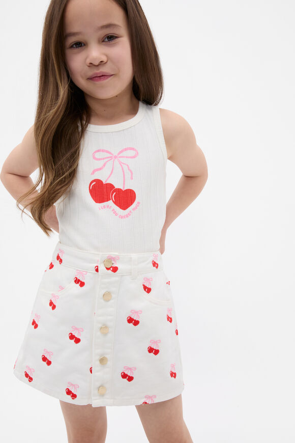 Heart Tank  Canvas  hi-res