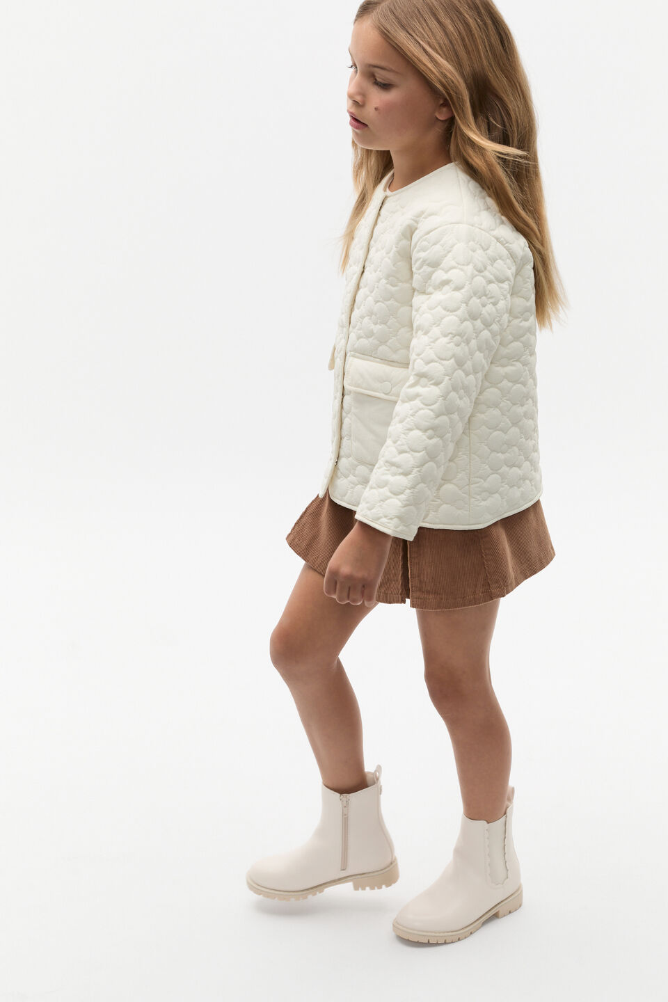 Scallop Gusset Boot  Creme