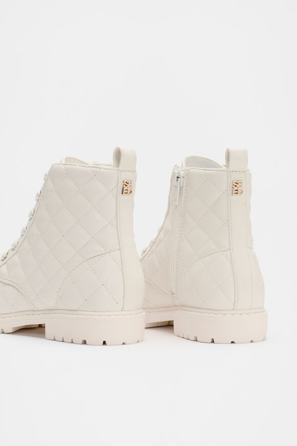 Quilted Hiking Boot  Classic Cream  hi-res