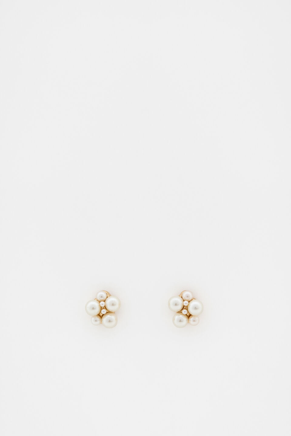Pearl Cluster Stud  Gold