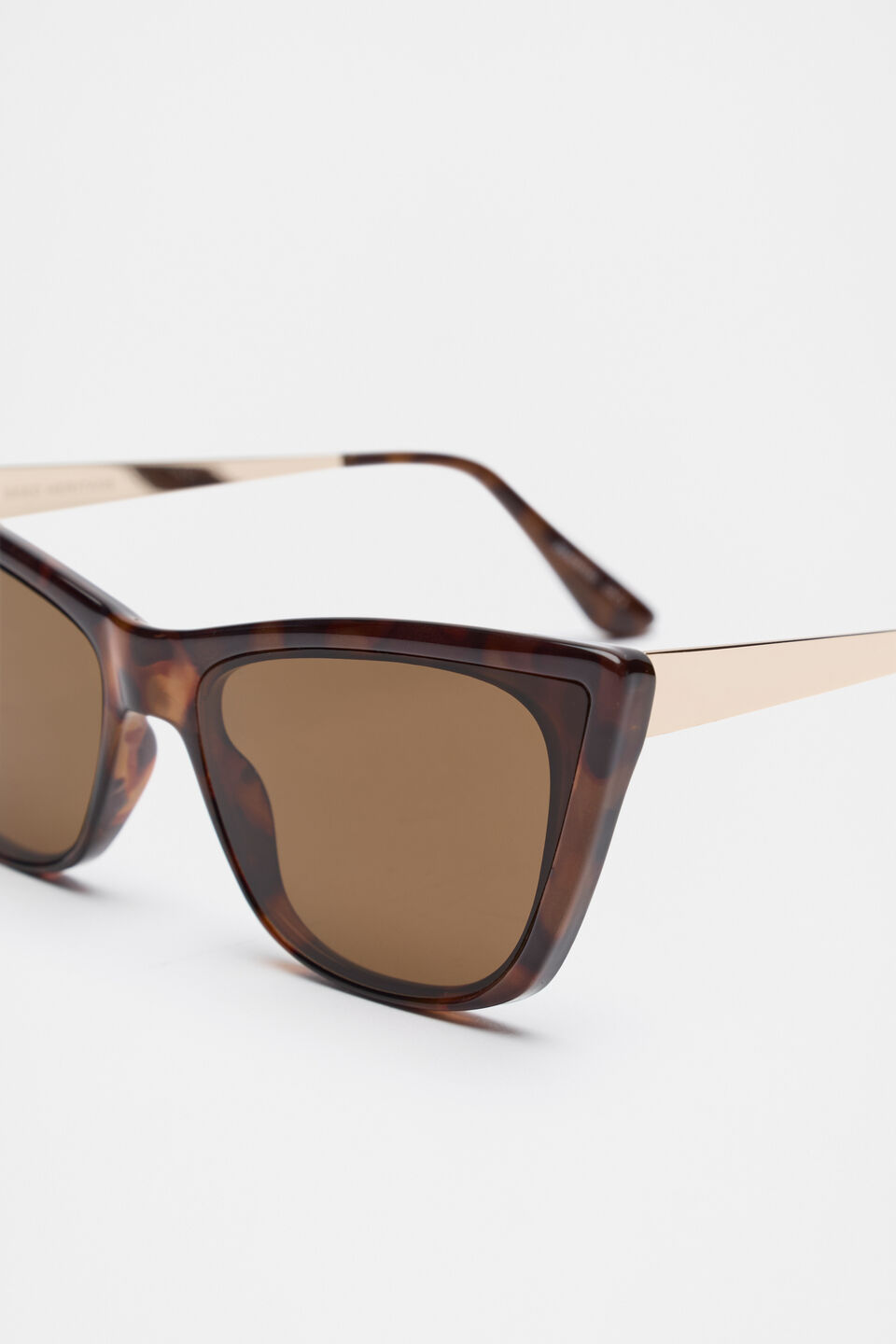 Dana Cat Eye Sunglasses  Dark Tort