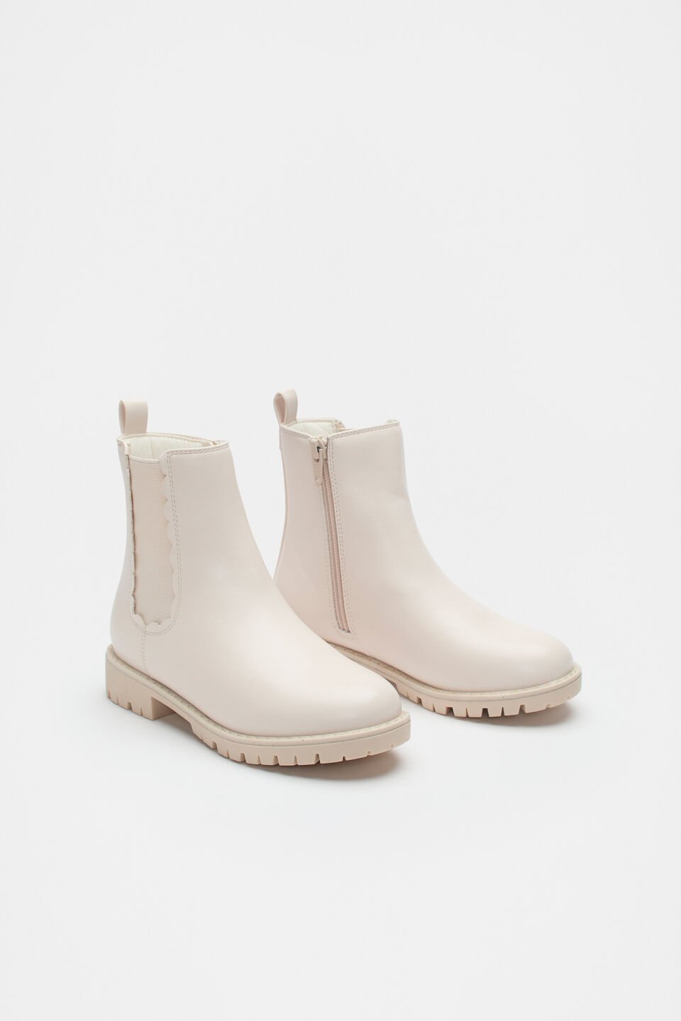 Scallop Gusset Boot  Creme