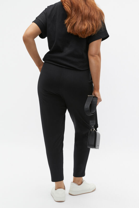 Core Heritage Jersey Trackpant  Black  hi-res