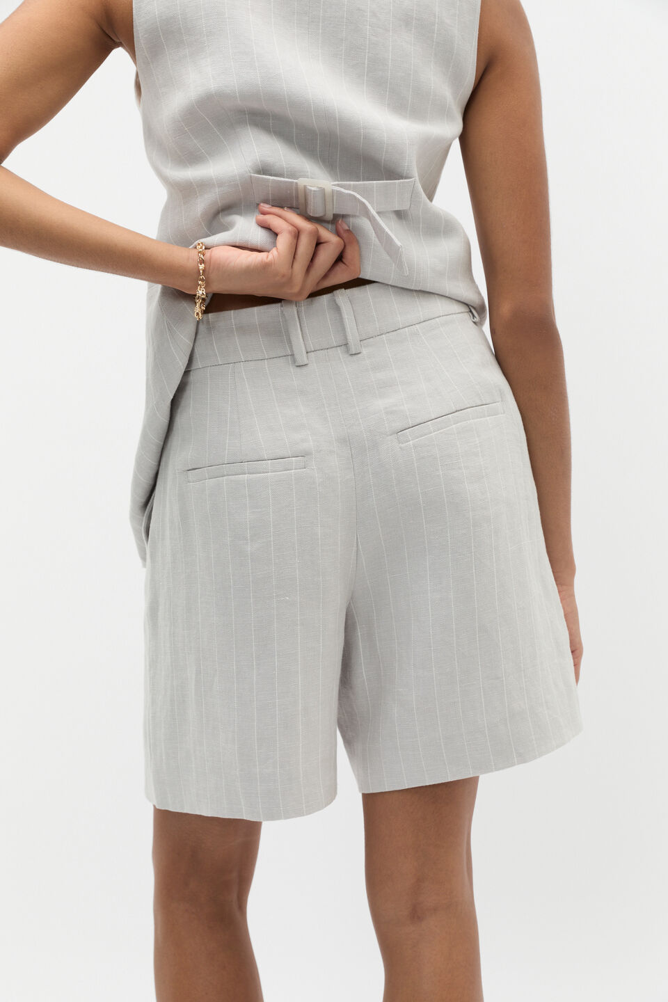 Linen Pinstripe Short  Cloud Grey Pinstripe