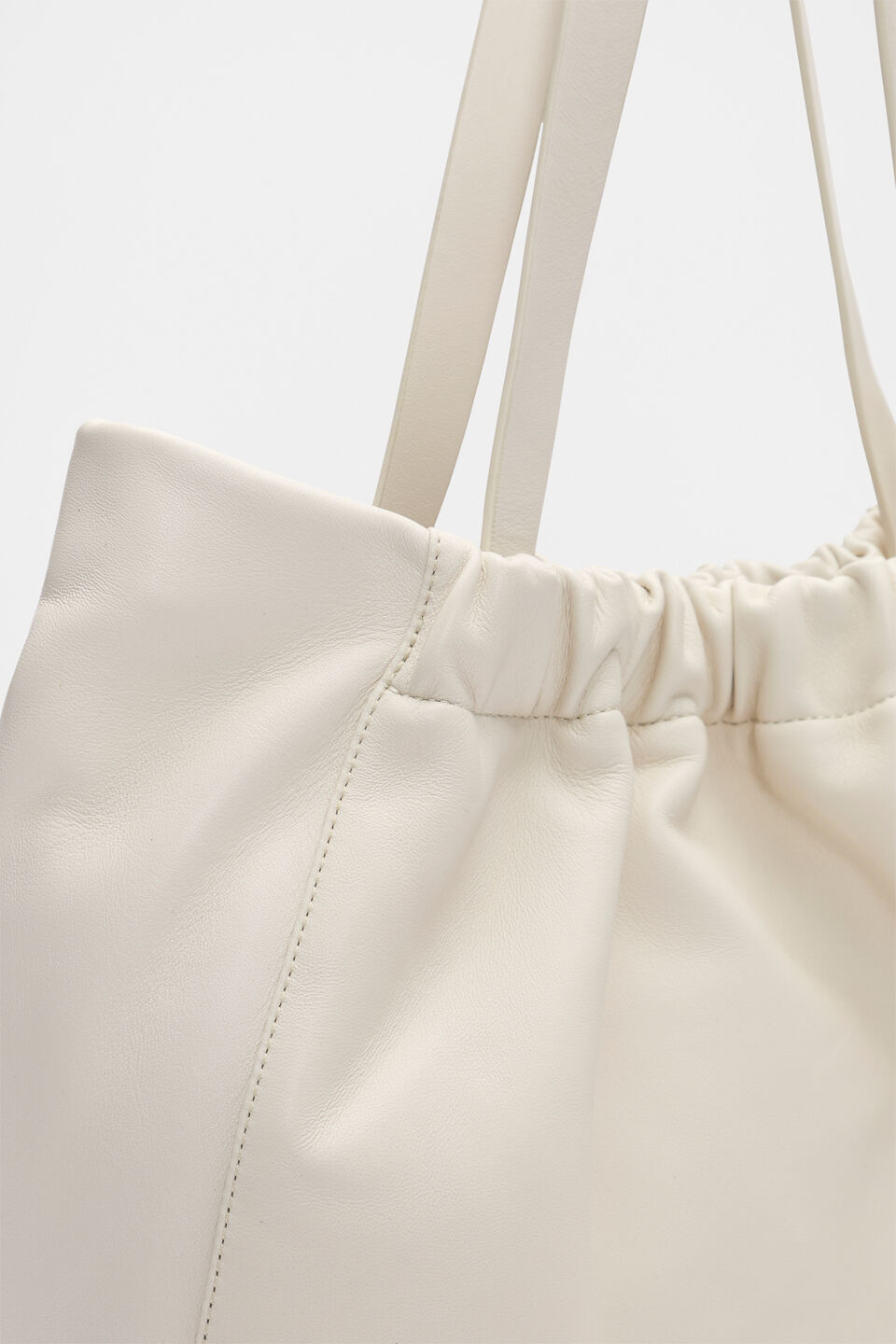 Leather Rouched Tote  Cream
