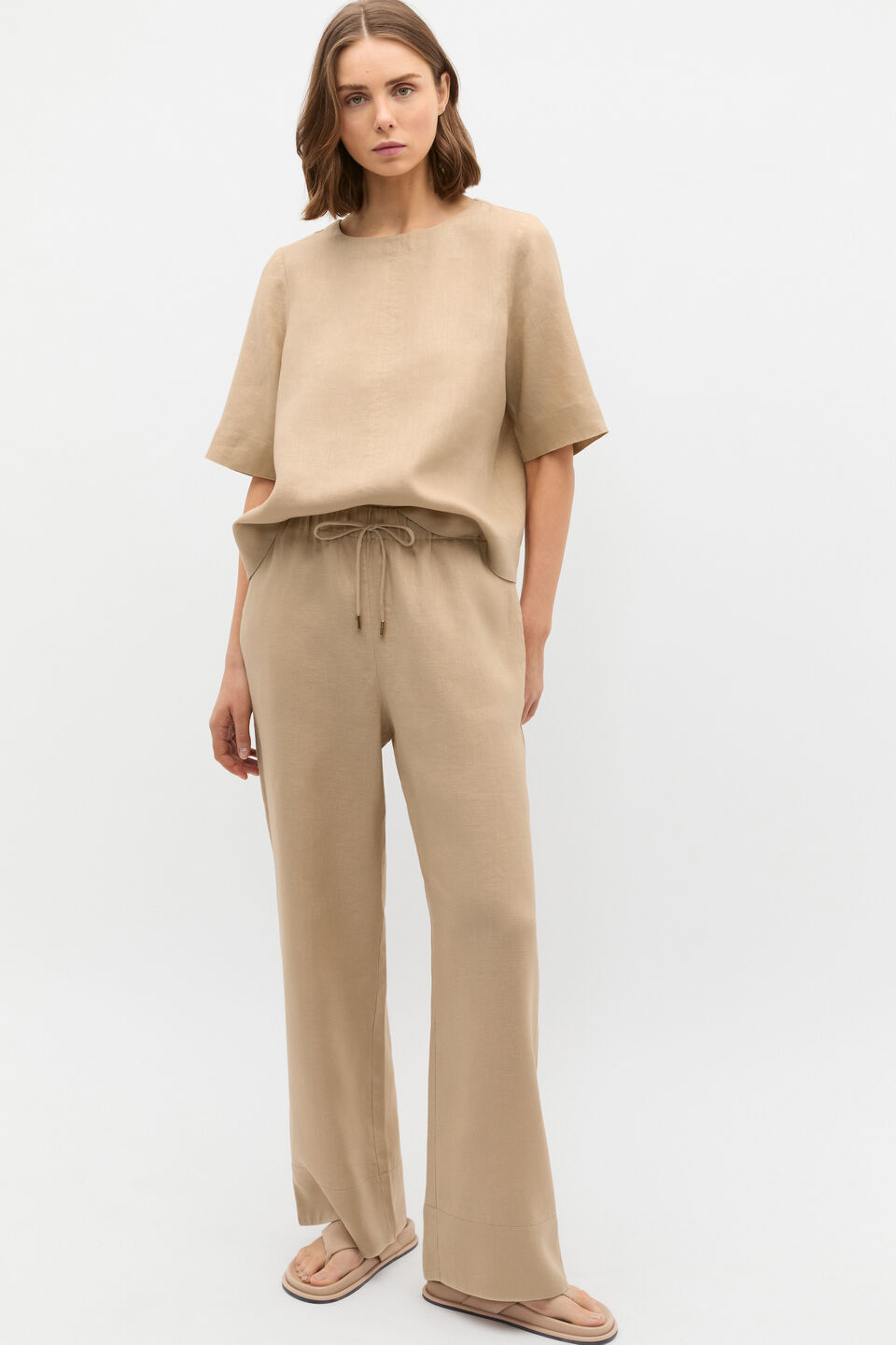 Core Linen Tee  Iced Latte