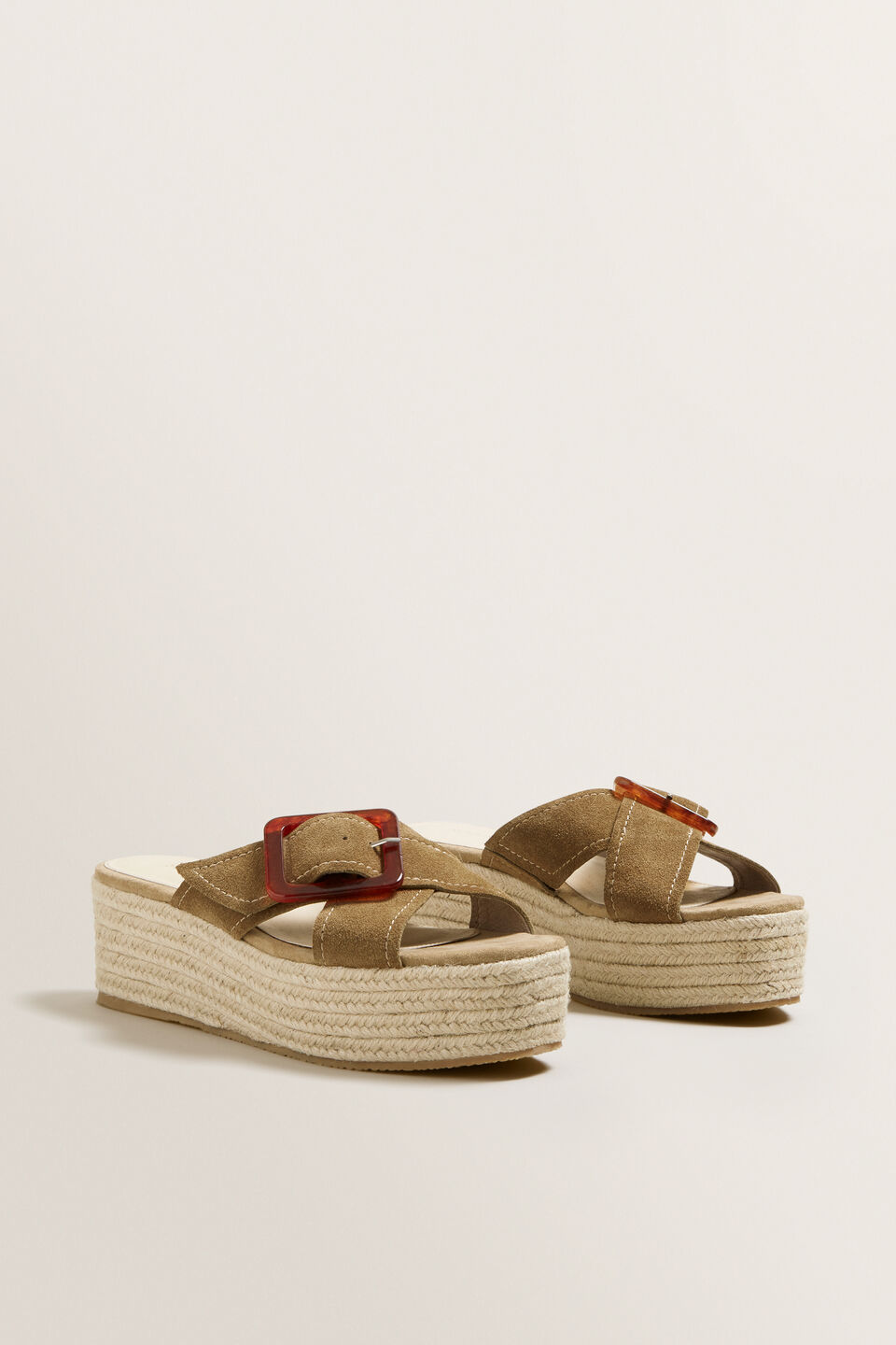 Tara Buckle Flatform  