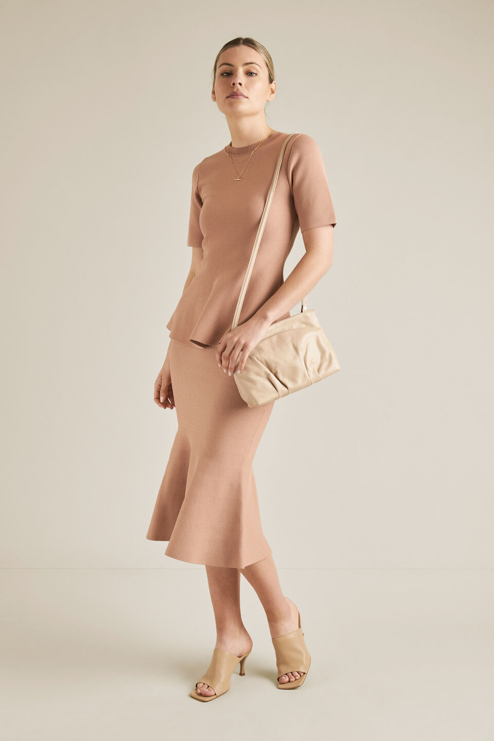 Flutted Crepe Knit Skirt  