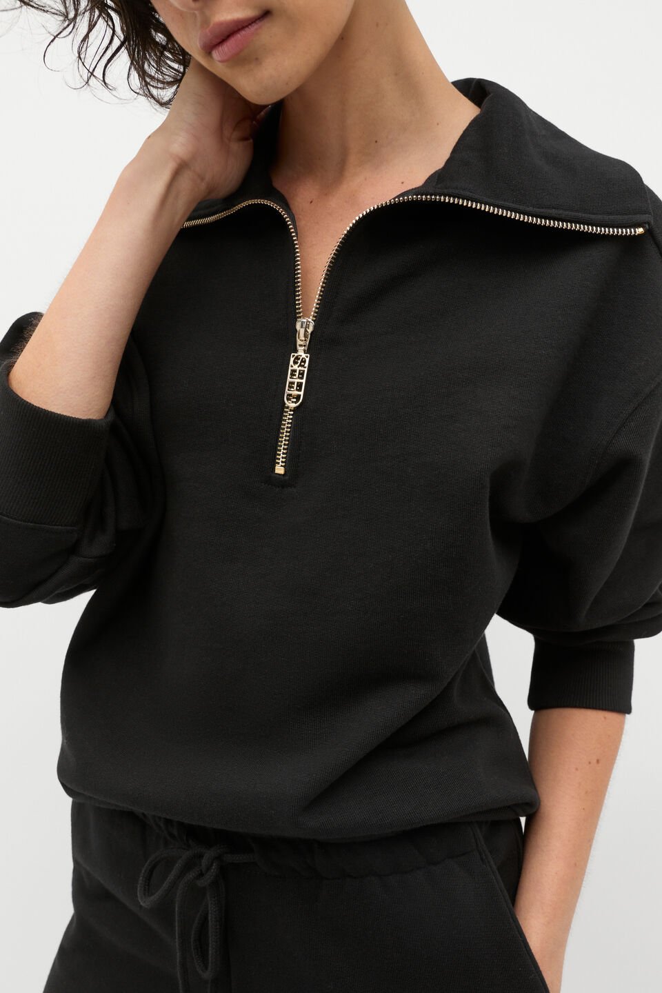 Core Heritage Half Zip Sweat  Black
