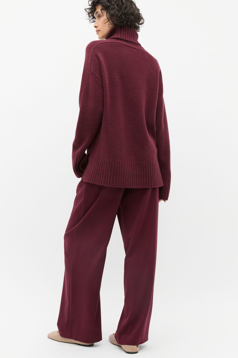 Merino Wool Roll Neck Side Split Knit  Plum Red