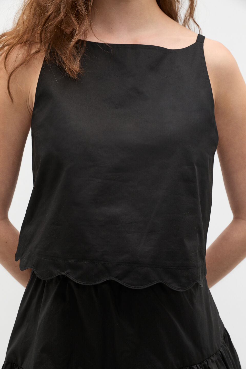 Poplin Scallop Top  Black