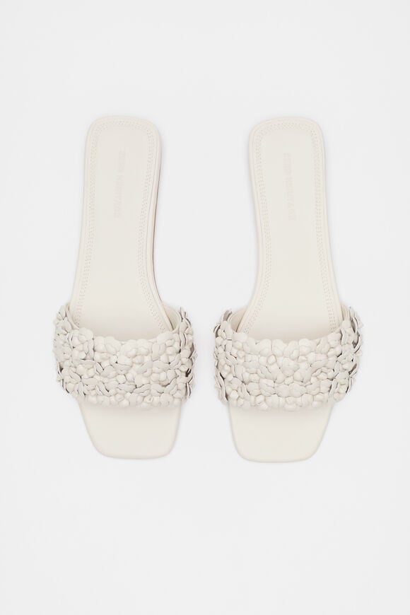 Faithe Slide  Tofu  hi-res