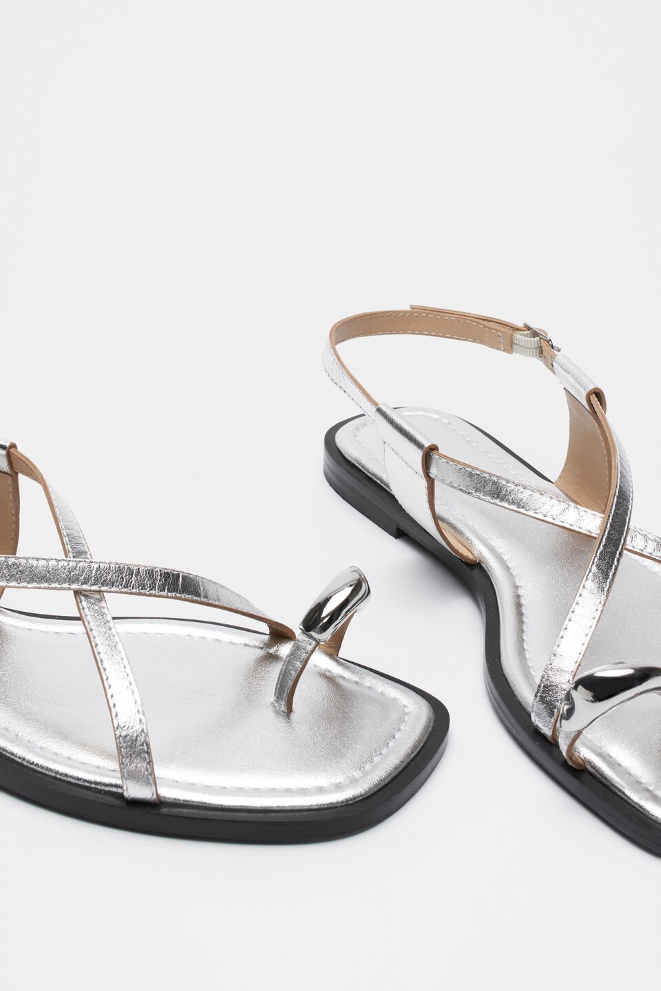 Lucia Toe Ring Sandal  Silver