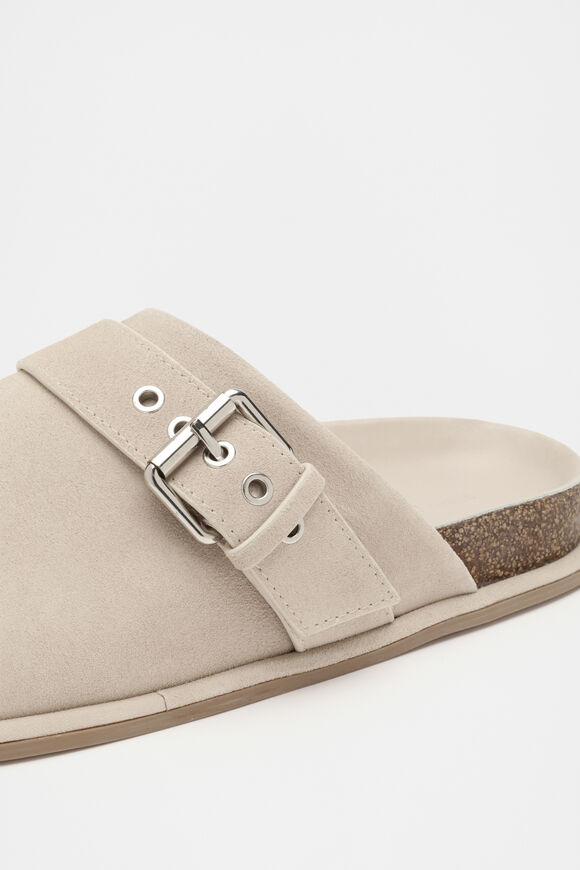 Luca Mule  Oat  hi-res