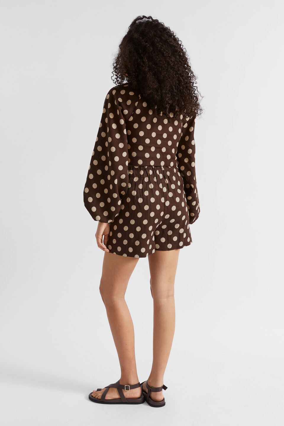 Linen Spot Short  Deep Raisin Spot