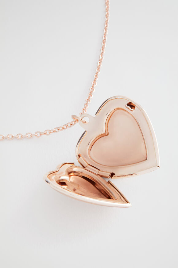 Initial Locket  K  hi-res