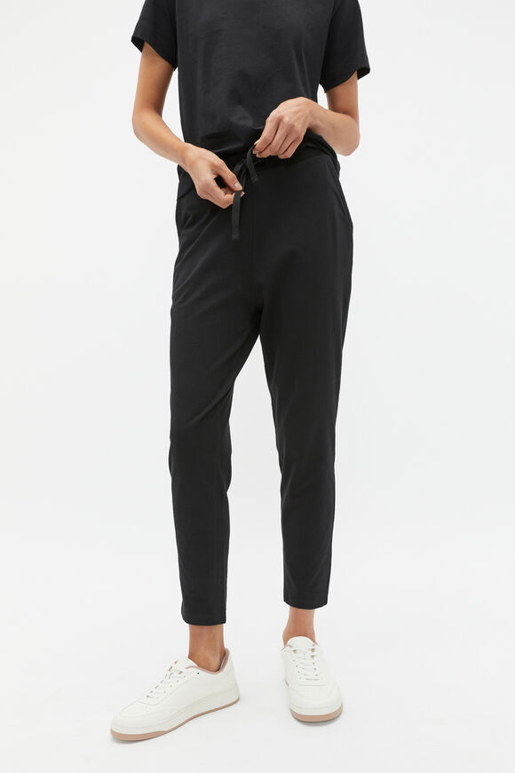 Core Heritage Jersey Trackpant  Black  hi-res