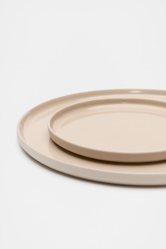 Willow Dinner Plate  Nougat  hi-res