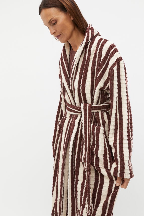 Pascoe Robe  Claret  hi-res