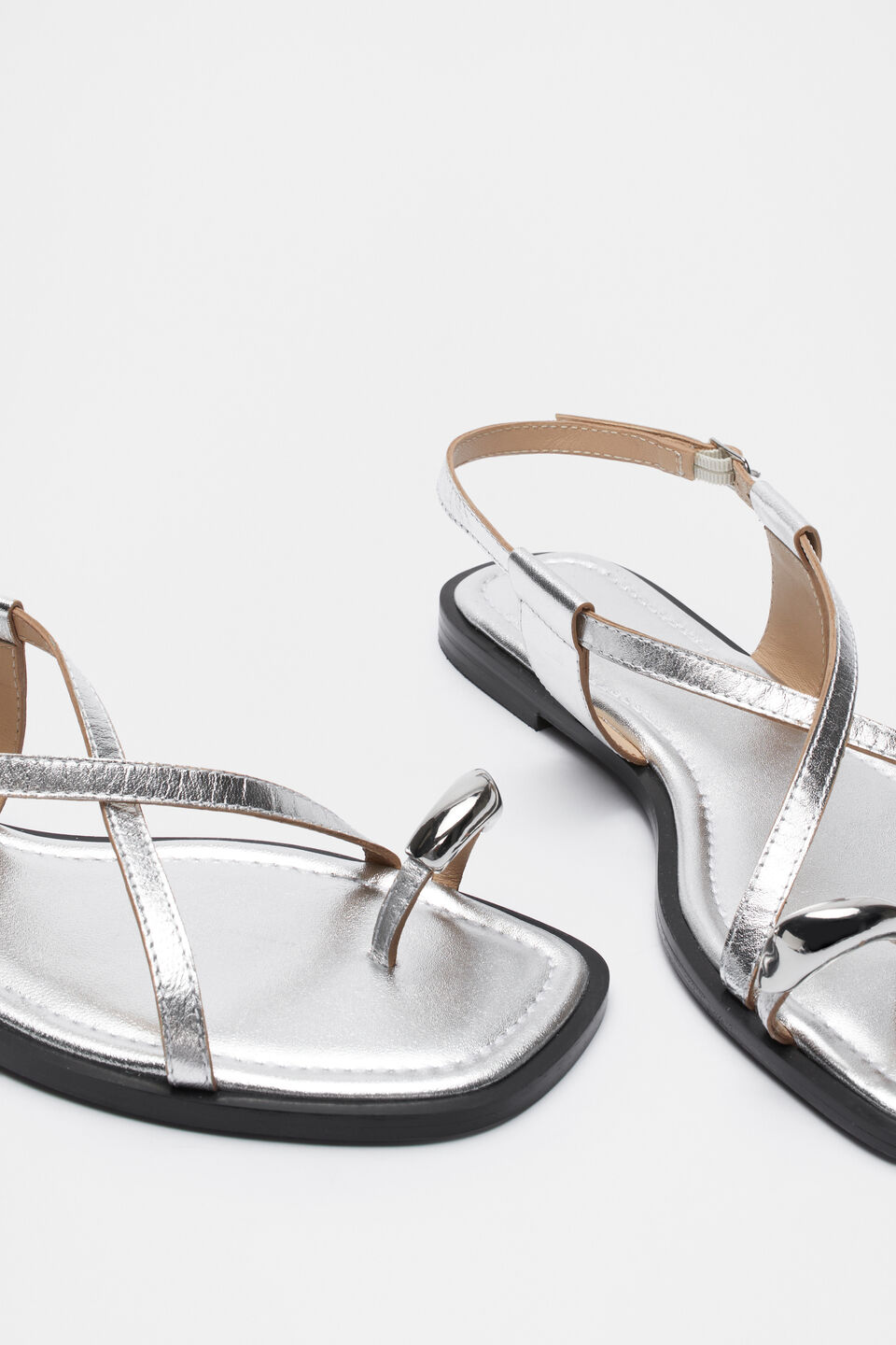 Lucia Toe Ring Sandal  Silver