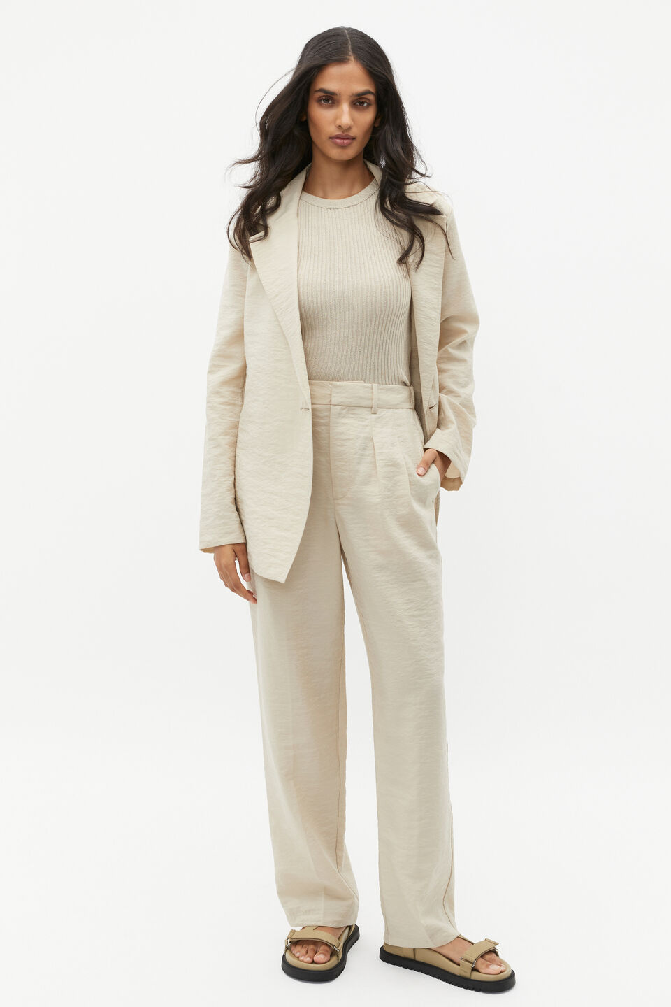 Pleat Front Trouser  Cool Sand