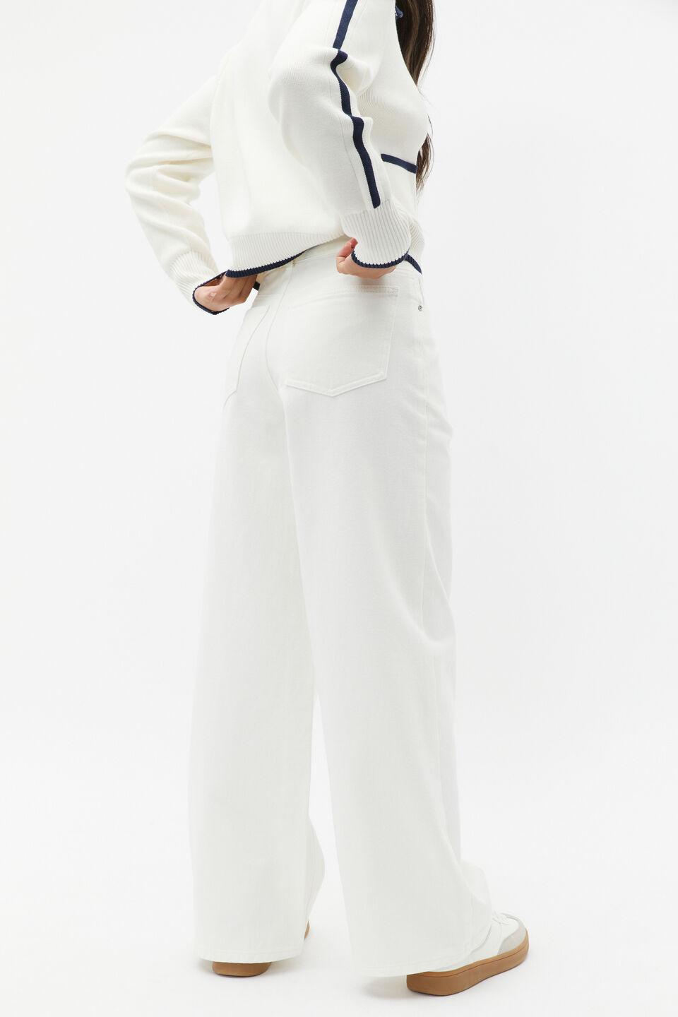 Essential Wide Leg Jean  Light Cream